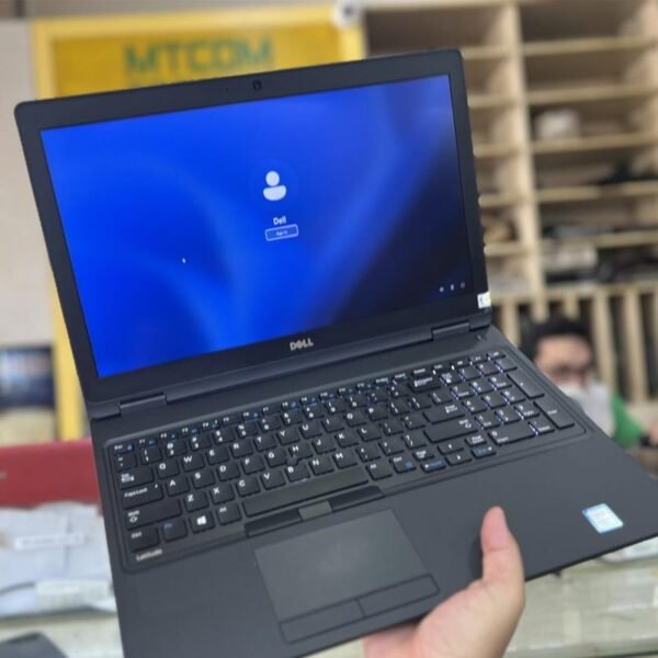 Dell Latitude 5590