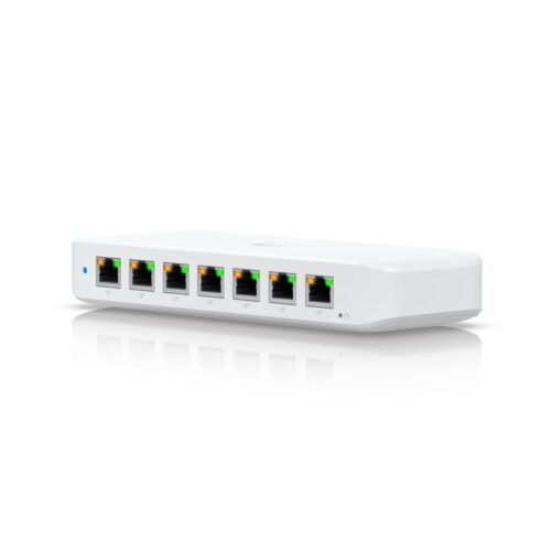 ubiquiti-unifi-8-port-gbe-poe-powered-by-gbe-input-210w_1 Ubiquiti UniFi 8-Port GbE PoE+ powered by GbE++ input 210W